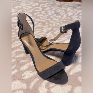 Like new navy blue Banana Republic suede open toe heels size 8